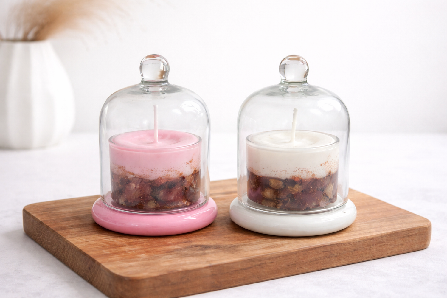 Blush Bloom Botanical Jar Candle – Handmade Soy Wax with Dried Petals (Pink & Ivory)